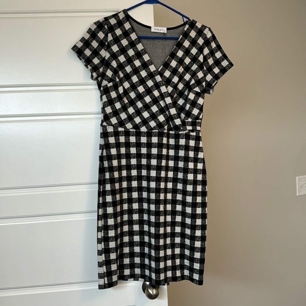 Brand: Gilli Size: Medium material: 90% Cotton 7% polyester 3% spandex